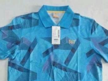 深圳服裝鞋帽箱包批發(fā)市場 斷碼清貨、尾貨折扣與運(yùn)動(dòng)商務(wù)T恤批發(fā)的商機(jī)探索